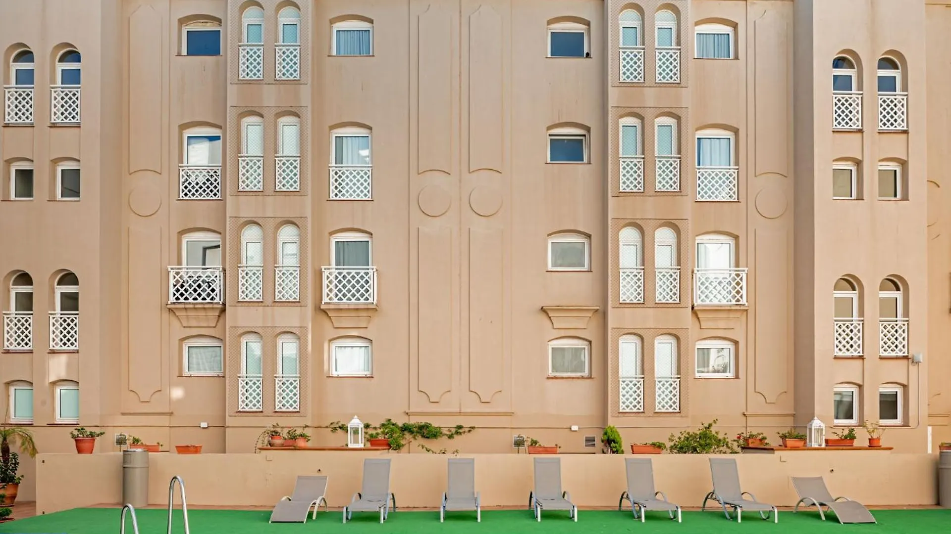 Ac Hotel La Linea By Marriott contacts